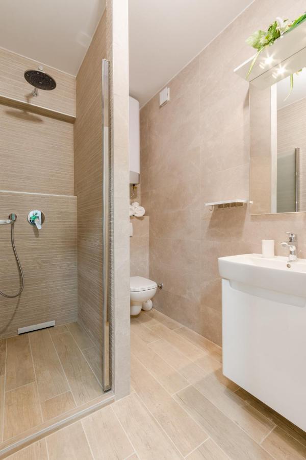 Apartments Niro Сплит Екстериор снимка